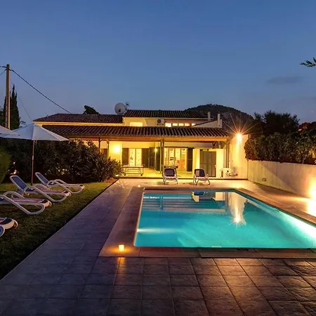 Llobiner Villa *